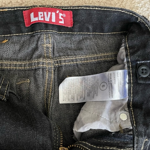 Boys Levi’s jeans - size 6 - Picture 2 of 3